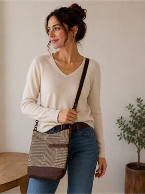 Myra Bag Reversible Crossbody Purse Brown Woven Geometric Boho Western